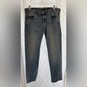 Women’s | Levi's Relaxed Fit Light Blue Jeans| width 33 length 32